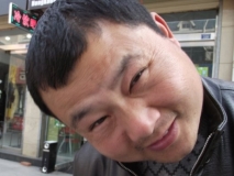 我瞅瞅，里面是什么啊？