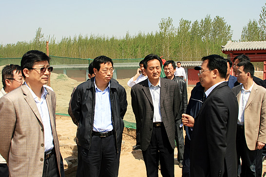 汶上縣委書記趙東升督導檢查南旺大運河保護與申遺和濟梁路汶上段路域環(huán)境綜合整治工作