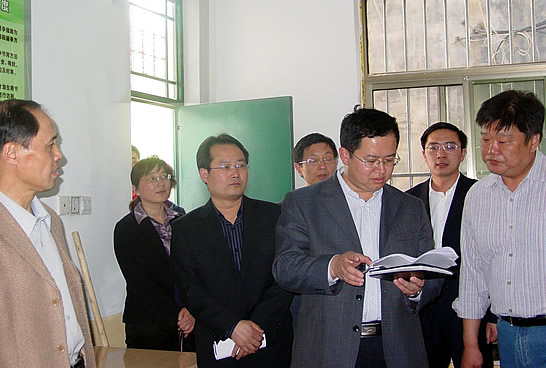 濟寧市新農(nóng)村建設幫扶工作辦公室李景中來汶上縣檢查指導新農(nóng)村建設幫扶工作