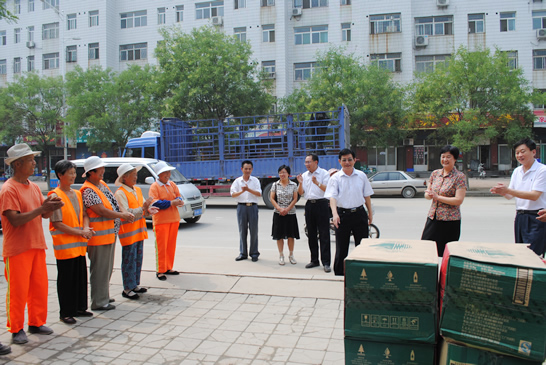 汶上縣開(kāi)展“夏送清涼”活動(dòng)  確保職工平安度夏
