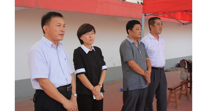 副縣長趙鑫到第二十屆全市中學(xué)生運動會開幕式彩排現(xiàn)場指導(dǎo)工作