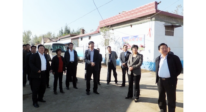 孫琪，閆波到郭倉鎮(zhèn)、汶上鎮(zhèn)督導(dǎo)檢查生態(tài)文明鄉(xiāng)村建設(shè)工作