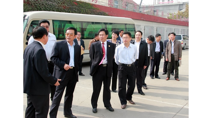 山東省機(jī)關(guān)事務(wù)管理局局長馬光秀來汶上縣檢查公車治理工作