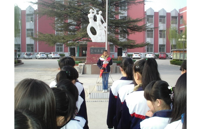 全縣中小學(xué)精心開展“清明時節(jié)憶先烈”愛國主義主題系列教育活動