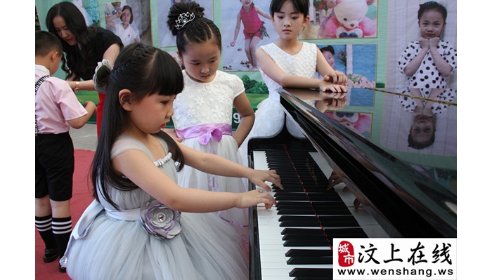 琴童鋼琴教育中心慶六一學(xué)生匯報(bào)演出圓滿(mǎn)落幕