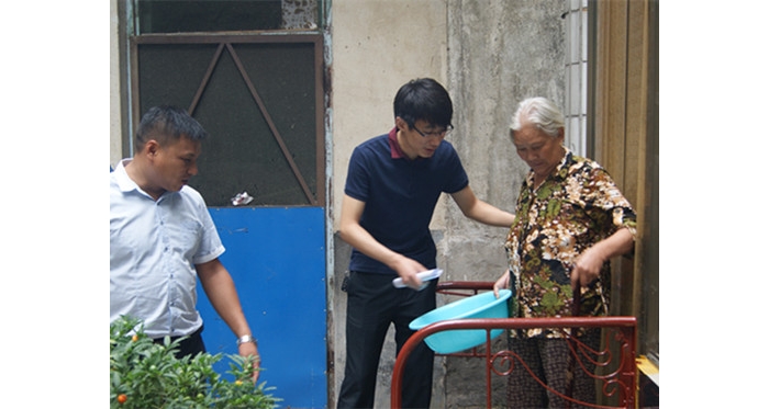 汶上共青團汶上縣委七一前夕走訪聯(lián)建村困難黨員本文為汶上信息港轉(zhuǎn)載自互聯(lián)網(wǎng)，如有侵 ...