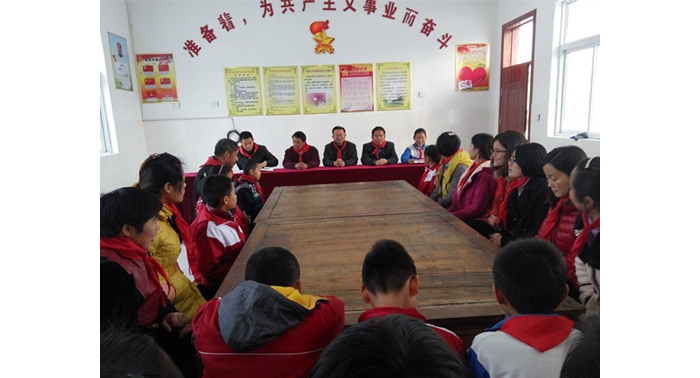 郭樓鎮(zhèn)陽壩小學(xué)少先大隊第一次例會暨少先隊隊室觀摩學(xué)習(xí)進行本文為汶上信息港轉(zhuǎn)載自互 ...