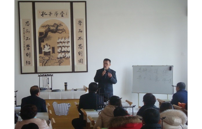 為一個(gè)人而來(lái)，為一個(gè)字而來(lái)，為一個(gè)夢(mèng)而來(lái)