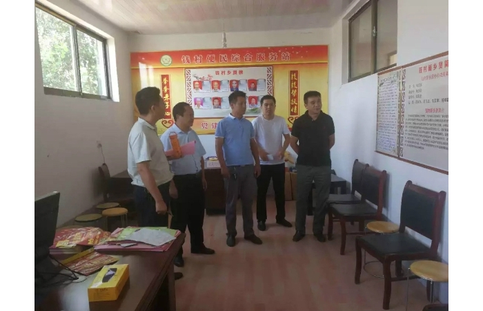 汶上縣人民政府 工作動態(tài) 【汶上駐村幫扶】一個籬笆三個樁 縣房管局駐村幫扶 “仨書記 ...