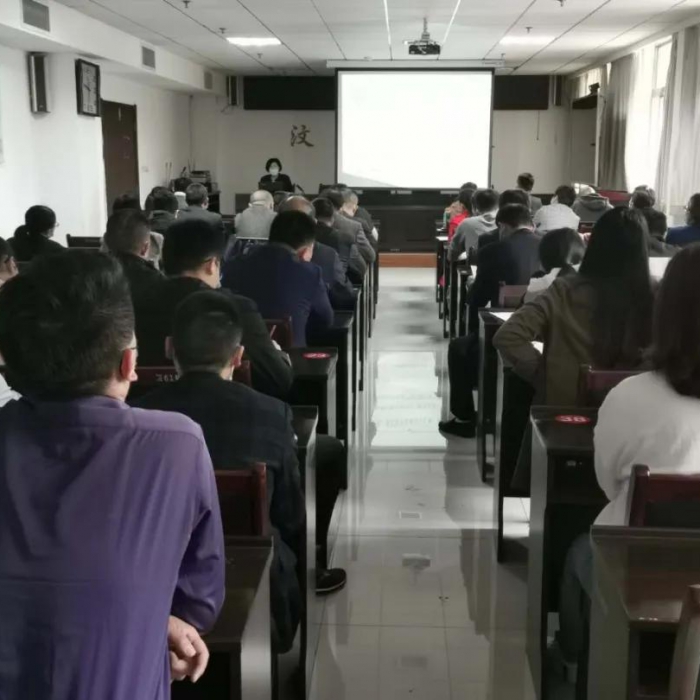 汶上縣舉辦初中駐校醫(yī)務(wù)人員新冠肺炎防治知識(shí)培訓(xùn)班