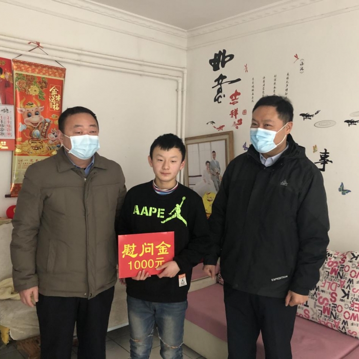 汶上縣醫(yī)療保障局“扶貧救孤護苗”走訪慰問活動