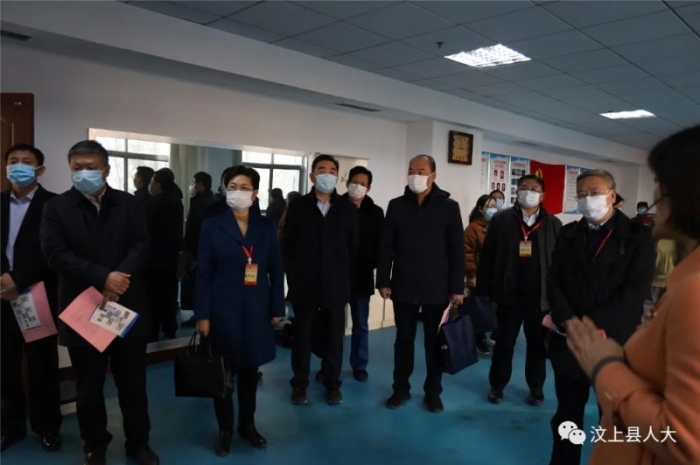 市人大常委會秘書長任廣德來汶視察公共衛(wèi)生體系建設(shè)情況